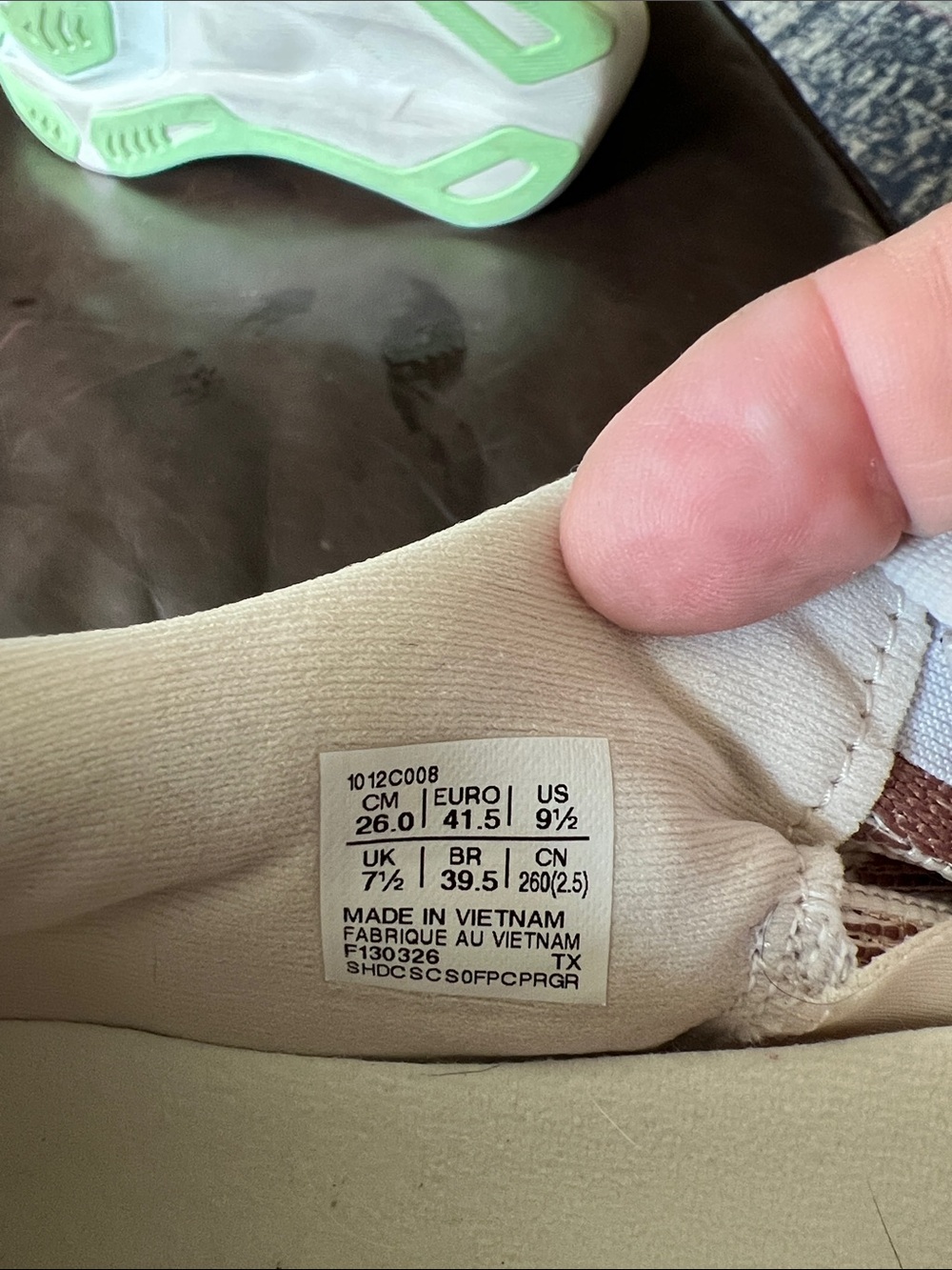 ASICS - Picture 6 of 6